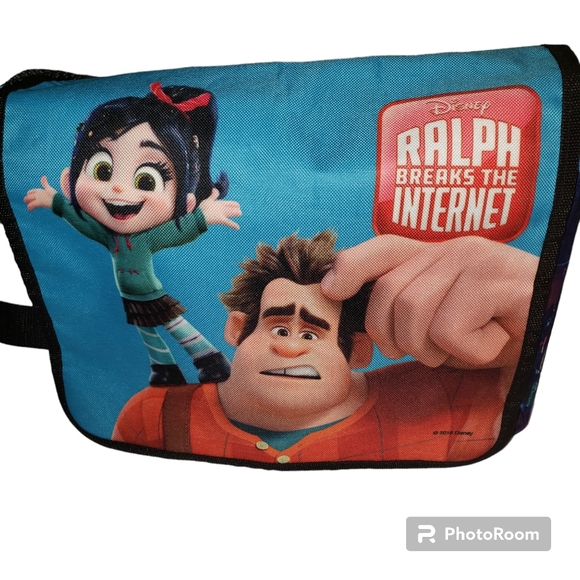 Disney Ralph Crossbody Backpack 2019 - Picture 2 of 9